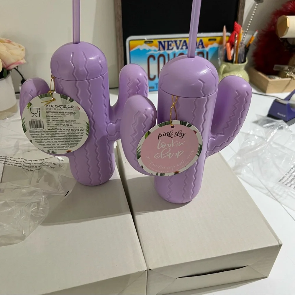 Pink‎ Sky Purple Cactus Cup Set of 2 with Straws 21oz Novelty Drinkware NEW